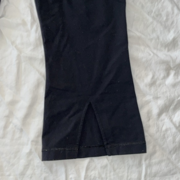 Lululemon capris - Picture 6 of 8